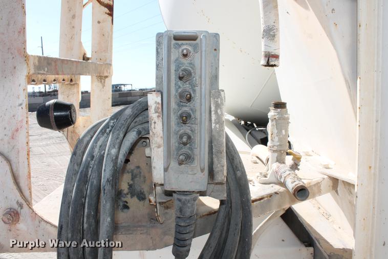 image for item DB5116 2002 Sterling L9500 ready mix truck