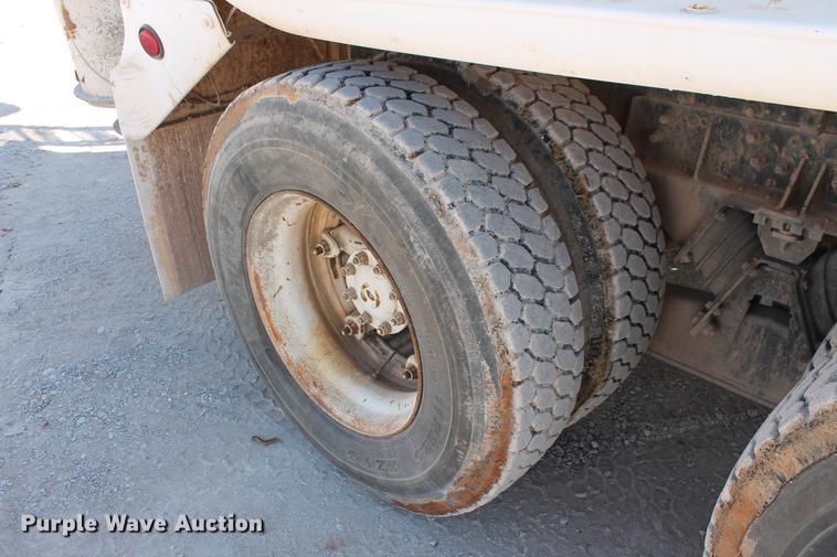 image for item DB5116 2002 Sterling L9500 ready mix truck