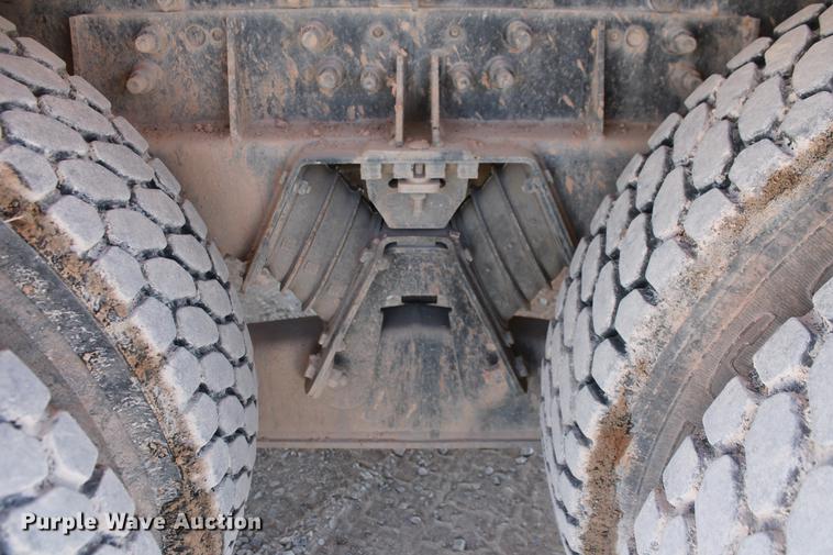 image for item DB5116 2002 Sterling L9500 ready mix truck