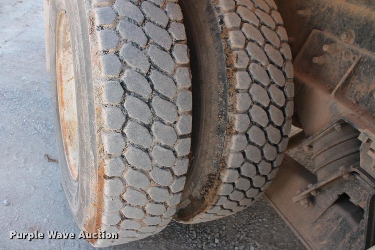 image for item DB5116 2002 Sterling L9500 ready mix truck