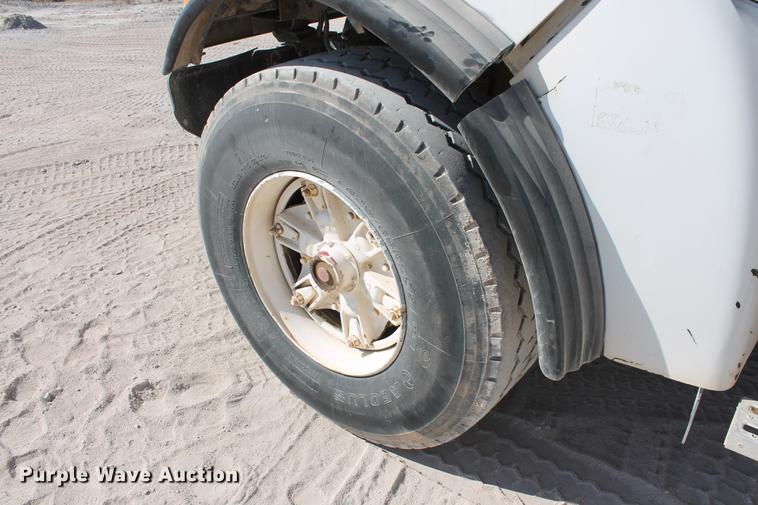 image for item DB5116 2002 Sterling L9500 ready mix truck