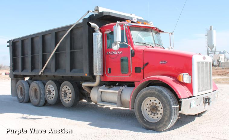 image for item DB5117 2006 Peterbilt 357 dump truck