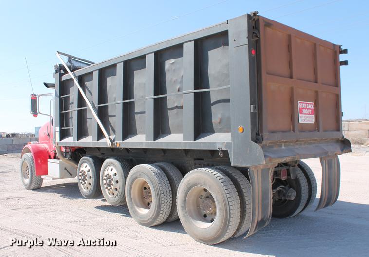 image for item DB5117 2006 Peterbilt 357 dump truck