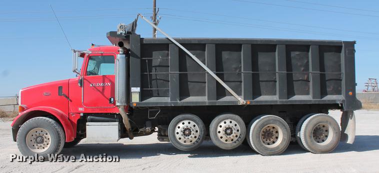 image for item DB5117 2006 Peterbilt 357 dump truck