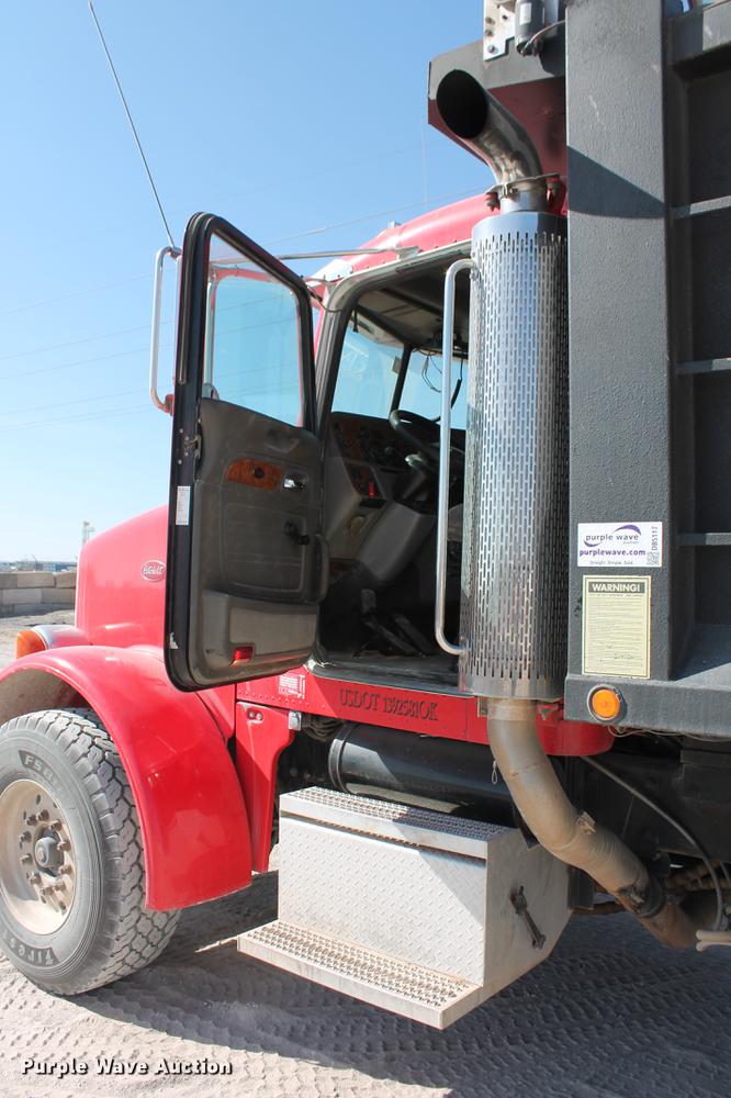 image for item DB5117 2006 Peterbilt 357 dump truck