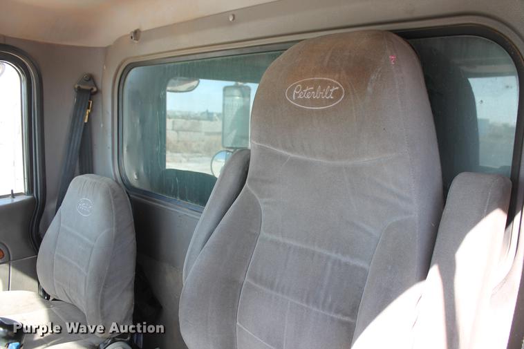 image for item DB5117 2006 Peterbilt 357 dump truck