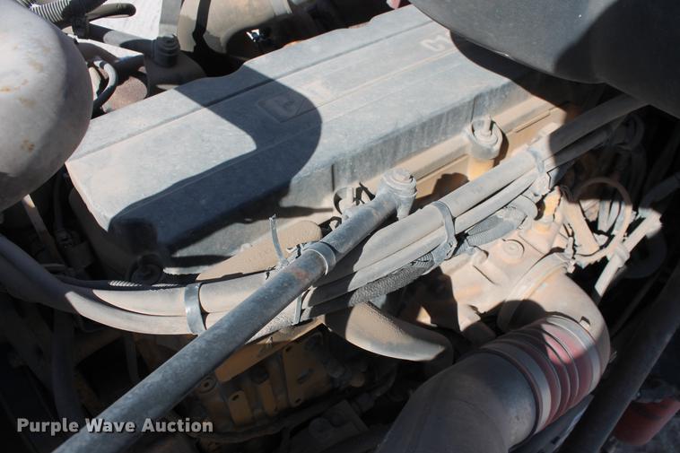 image for item DB5117 2006 Peterbilt 357 dump truck