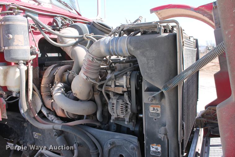 image for item DB5117 2006 Peterbilt 357 dump truck