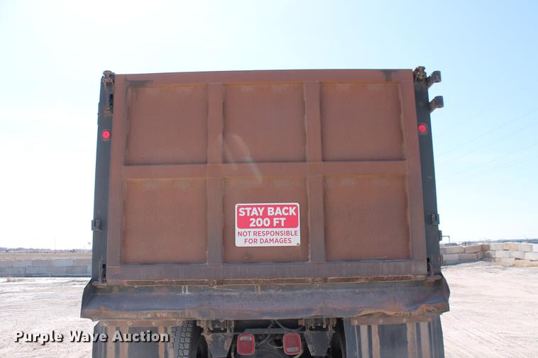 image for item DB5117 2006 Peterbilt 357 dump truck