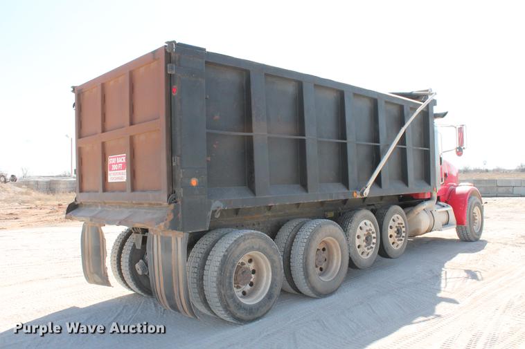 image for item DB5117 2006 Peterbilt 357 dump truck