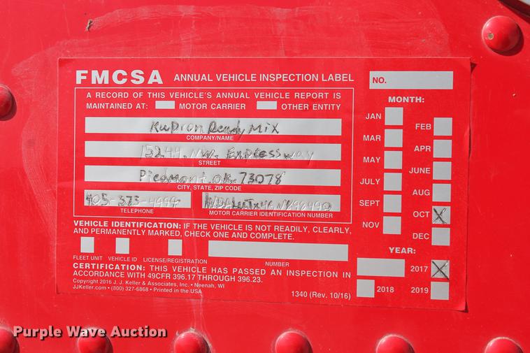 image for item DB5117 2006 Peterbilt 357 dump truck