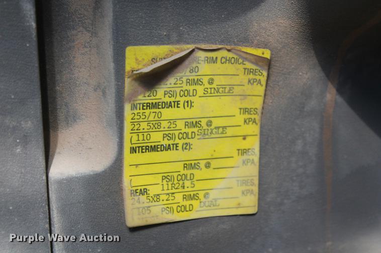 image for item DB5117 2006 Peterbilt 357 dump truck