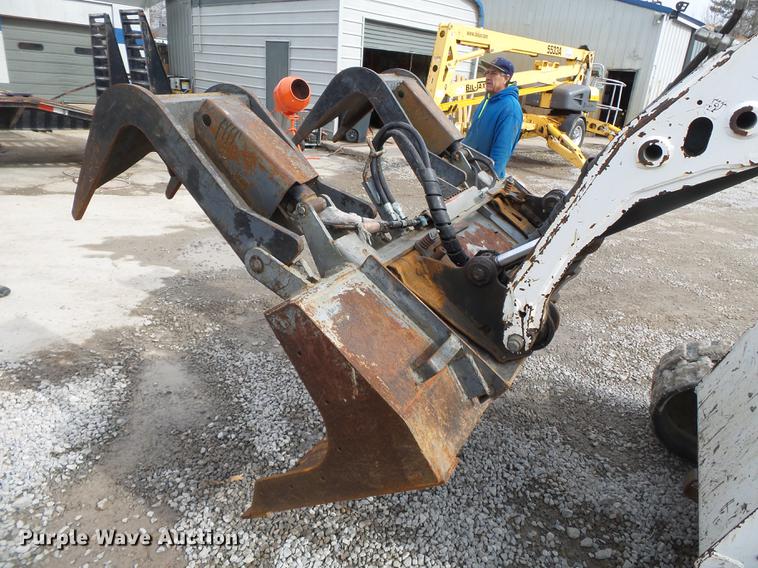 image for item DB7209 Arrow skid steer grapple bucket