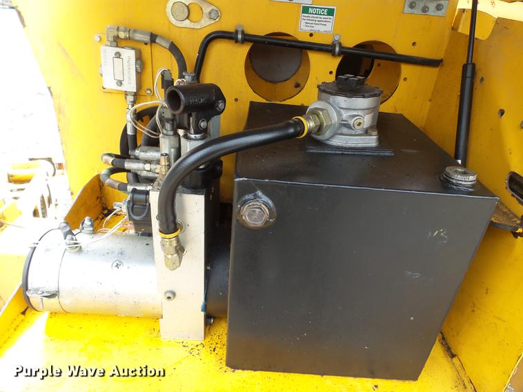 image for item DB7211 2007 Bil-jax 5533A boom lift