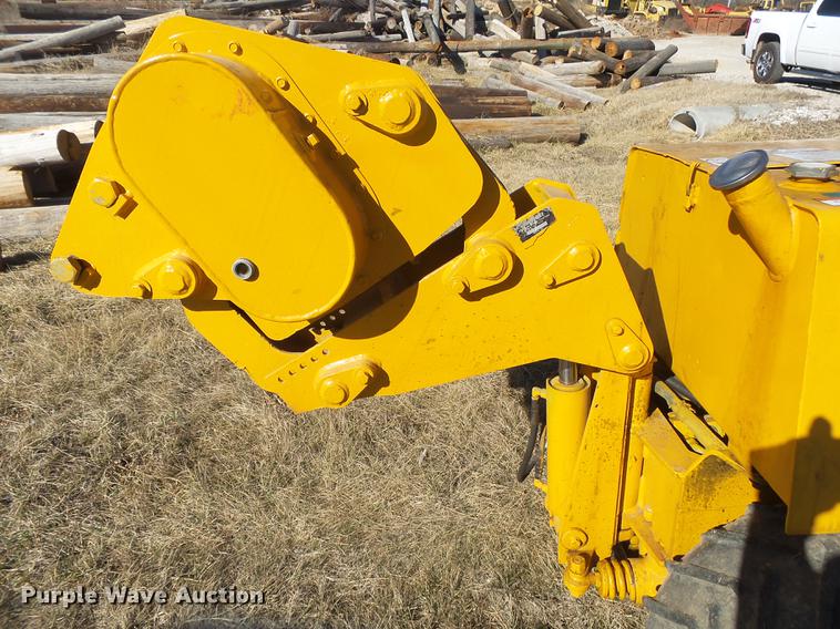 image for item DB7285 1996 Vermeer LM42 vibratory cable plow