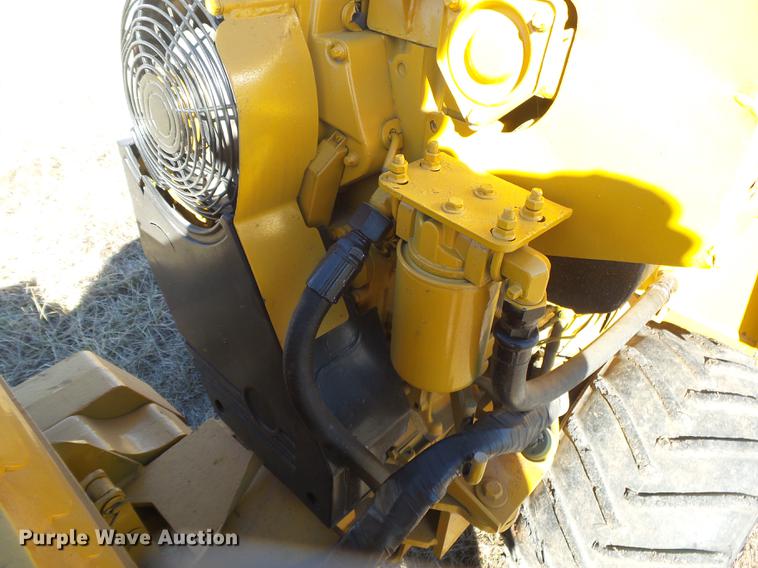 image for item DB7285 1996 Vermeer LM42 vibratory cable plow