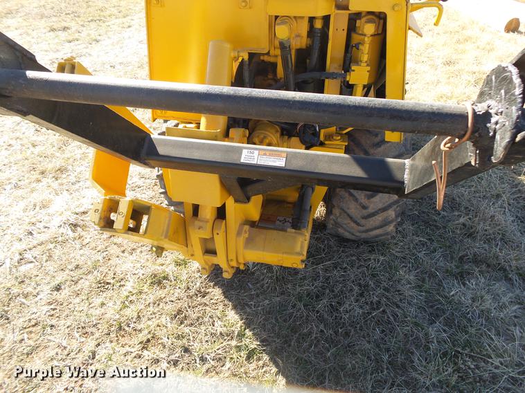 image for item DB7285 1996 Vermeer LM42 vibratory cable plow