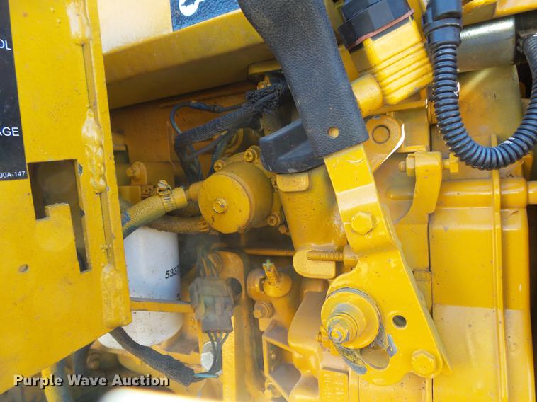 image for item DB7285 1996 Vermeer LM42 vibratory cable plow