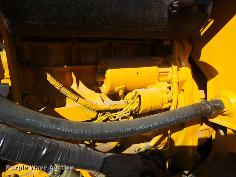 image for item DB7285 1996 Vermeer LM42 vibratory cable plow