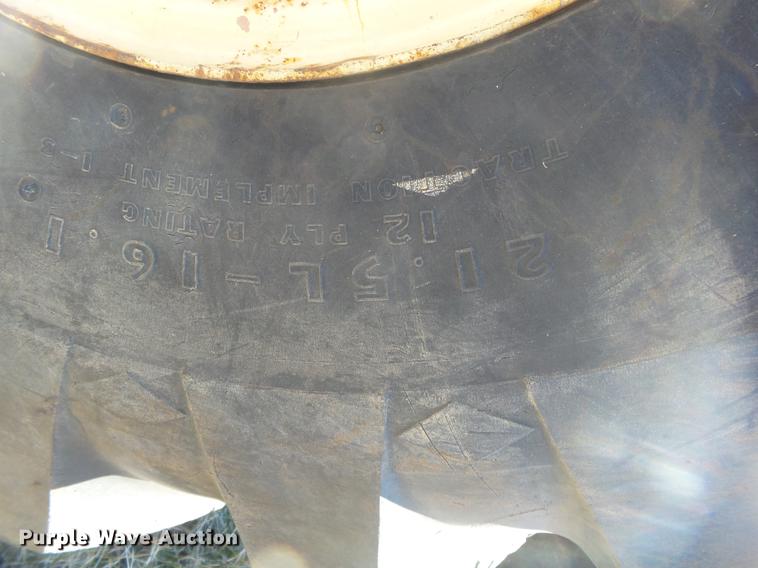 image for item DB7286 1992 Ditch Witch R100 vibratory cable plow