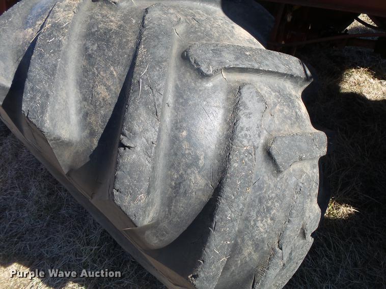 image for item DB7286 1992 Ditch Witch R100 vibratory cable plow