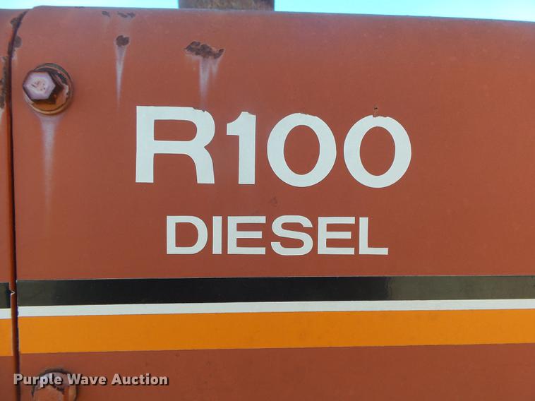 image for item DB7286 1992 Ditch Witch R100 vibratory cable plow