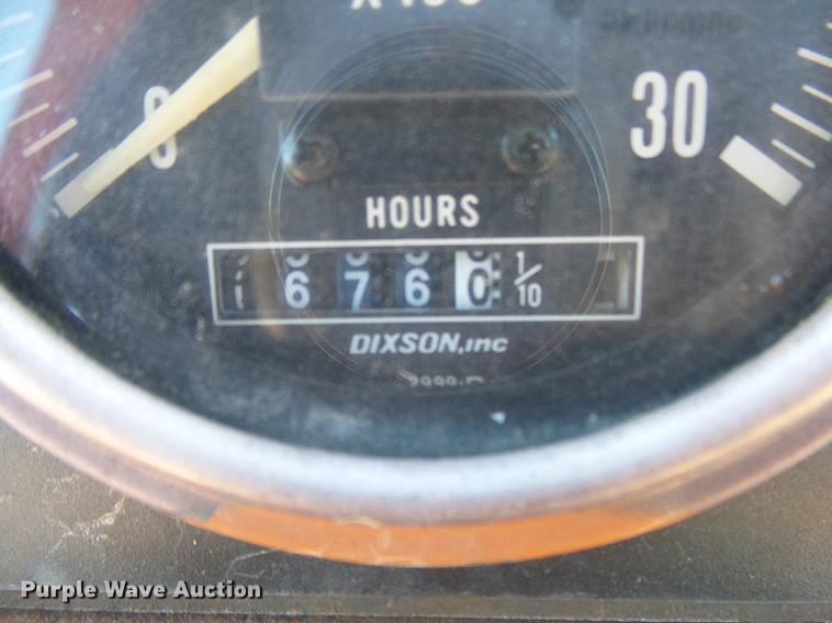 image for item DB7286 1992 Ditch Witch R100 vibratory cable plow