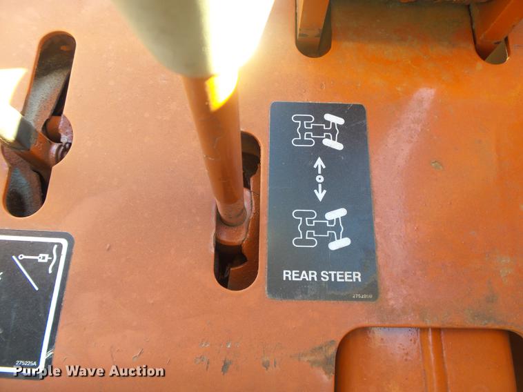 image for item DB7286 1992 Ditch Witch R100 vibratory cable plow