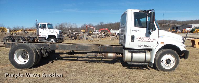 image for item DB7287 2009 International DuraStar 4300 truck cab and chassis
