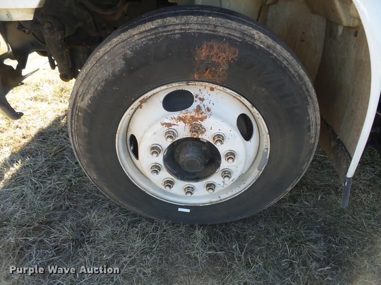 image for item DB7287 2009 International DuraStar 4300 truck cab and chassis