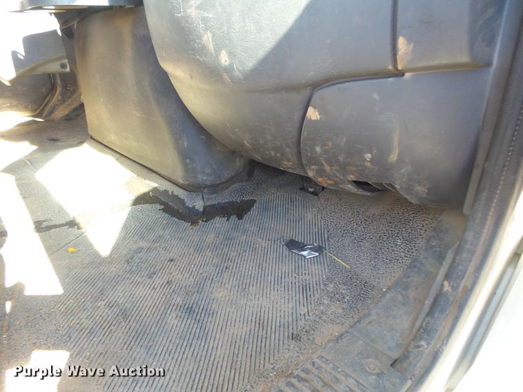 image for item DB7287 2009 International DuraStar 4300 truck cab and chassis