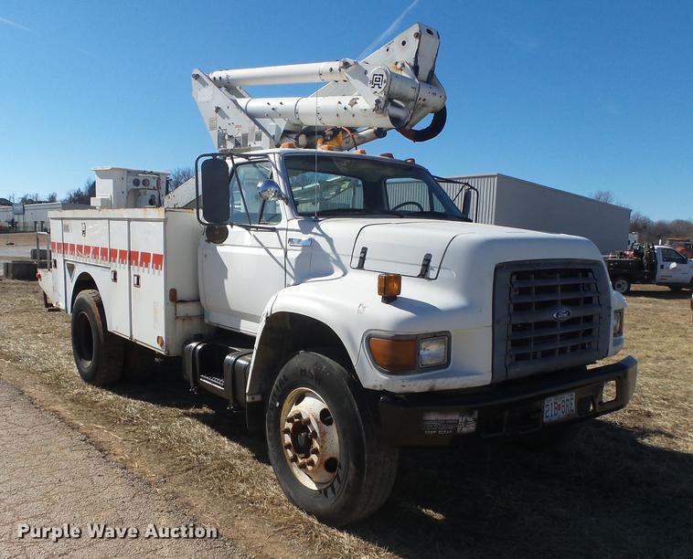 image for item DB7288 1997 Ford F800 Super Duty bucket truck