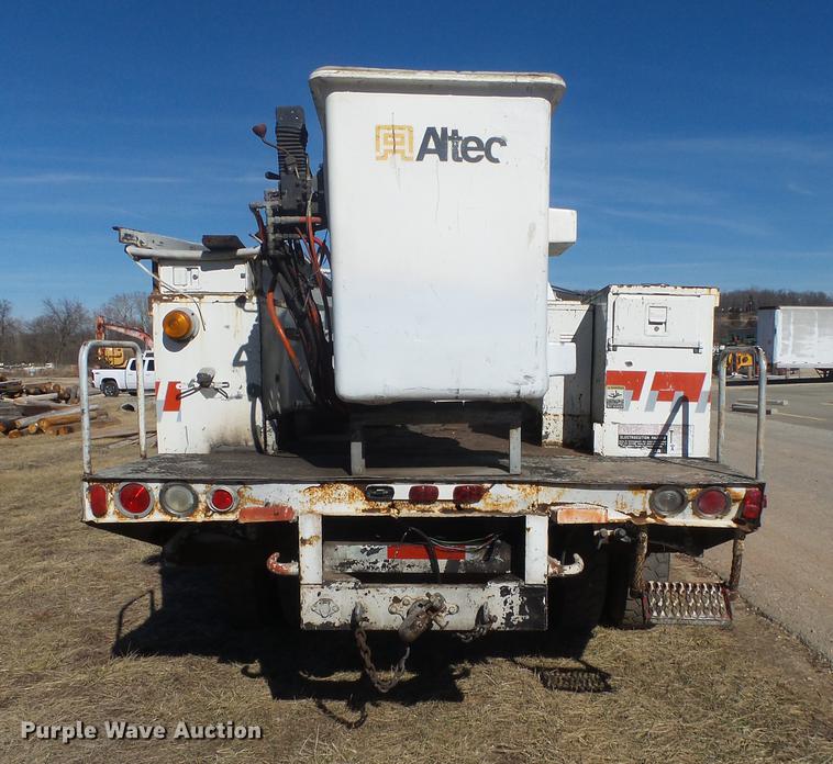 image for item DB7288 1997 Ford F800 Super Duty bucket truck