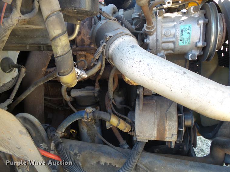 image for item DB7288 1997 Ford F800 Super Duty bucket truck