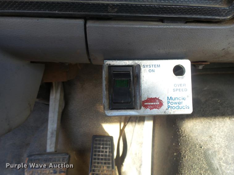 image for item DB7288 1997 Ford F800 Super Duty bucket truck