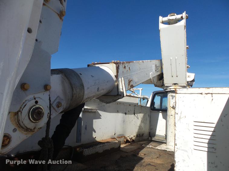 image for item DB7288 1997 Ford F800 Super Duty bucket truck