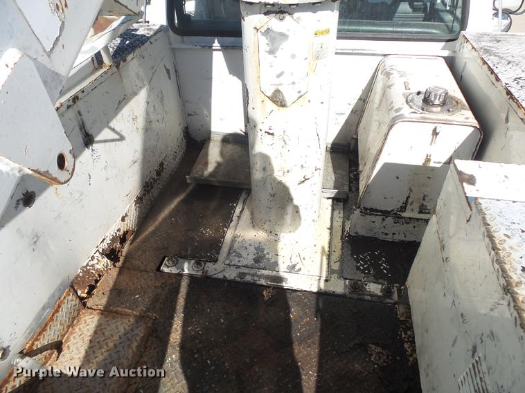 image for item DB7288 1997 Ford F800 Super Duty bucket truck
