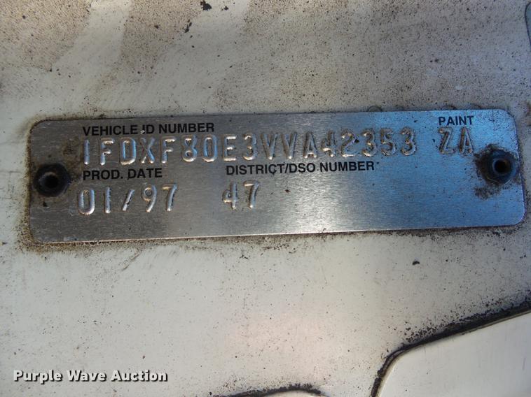 image for item DB7288 1997 Ford F800 Super Duty bucket truck