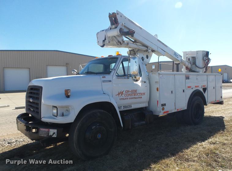 image for item DB7289 1996 Ford F800 Super Duty bucket truck