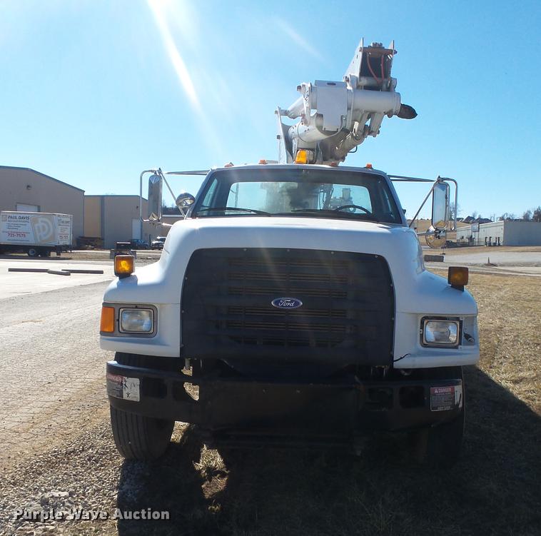 image for item DB7289 1996 Ford F800 Super Duty bucket truck