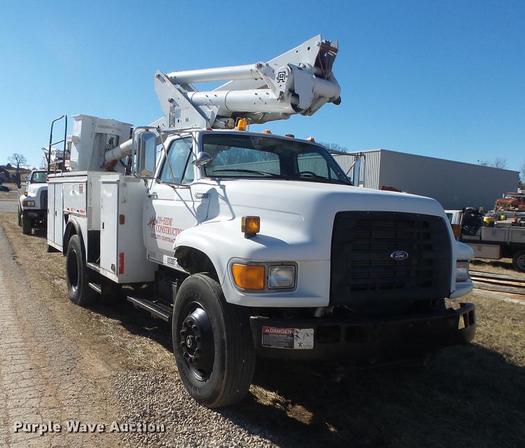 image for item DB7289 1996 Ford F800 Super Duty bucket truck
