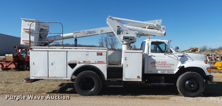 image for item DB7289 1996 Ford F800 Super Duty bucket truck