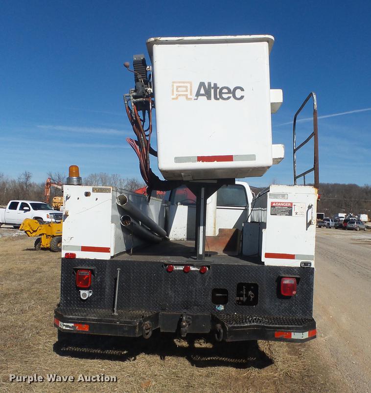 image for item DB7289 1996 Ford F800 Super Duty bucket truck