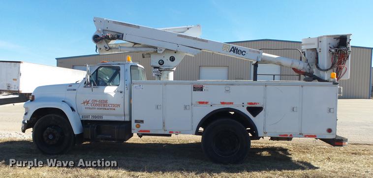 image for item DB7289 1996 Ford F800 Super Duty bucket truck