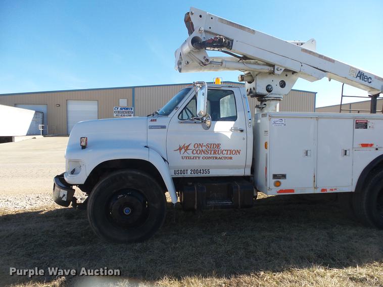 image for item DB7289 1996 Ford F800 Super Duty bucket truck