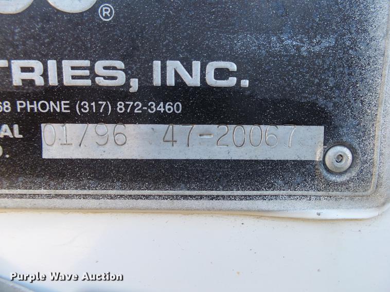 image for item DB7289 1996 Ford F800 Super Duty bucket truck