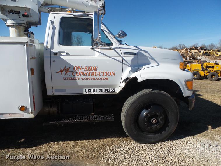 image for item DB7289 1996 Ford F800 Super Duty bucket truck