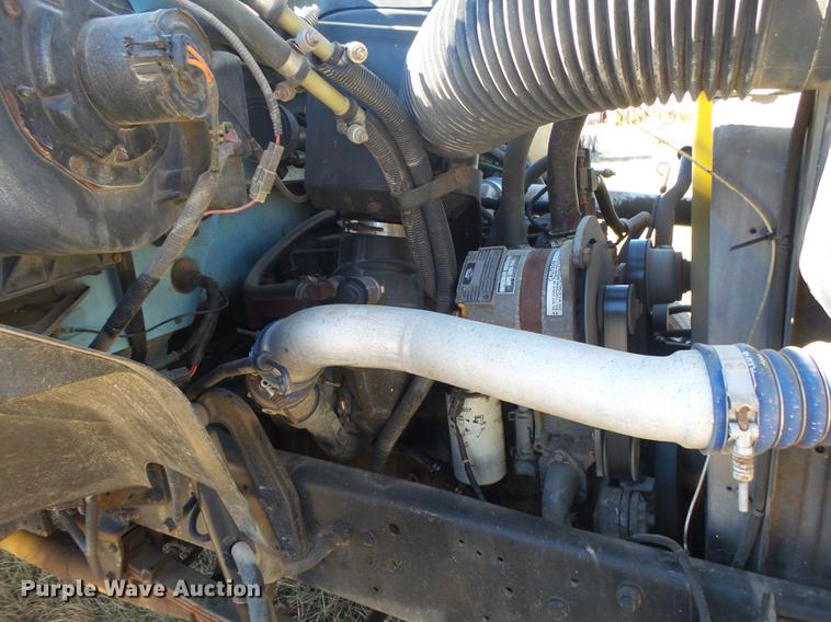 image for item DB7289 1996 Ford F800 Super Duty bucket truck