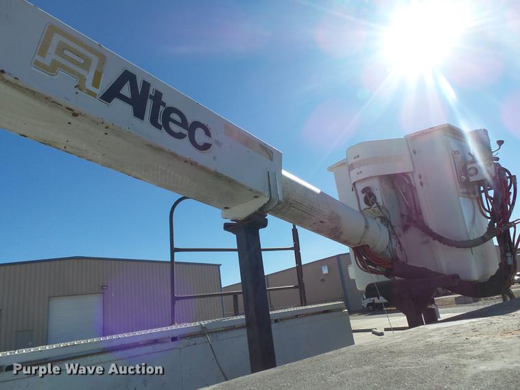 image for item DB7289 1996 Ford F800 Super Duty bucket truck