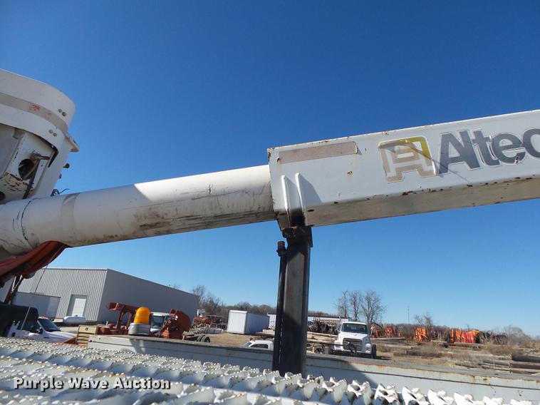 image for item DB7289 1996 Ford F800 Super Duty bucket truck